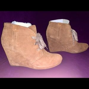 Dolce Vita Gael Tan Suede Bootie Size 10